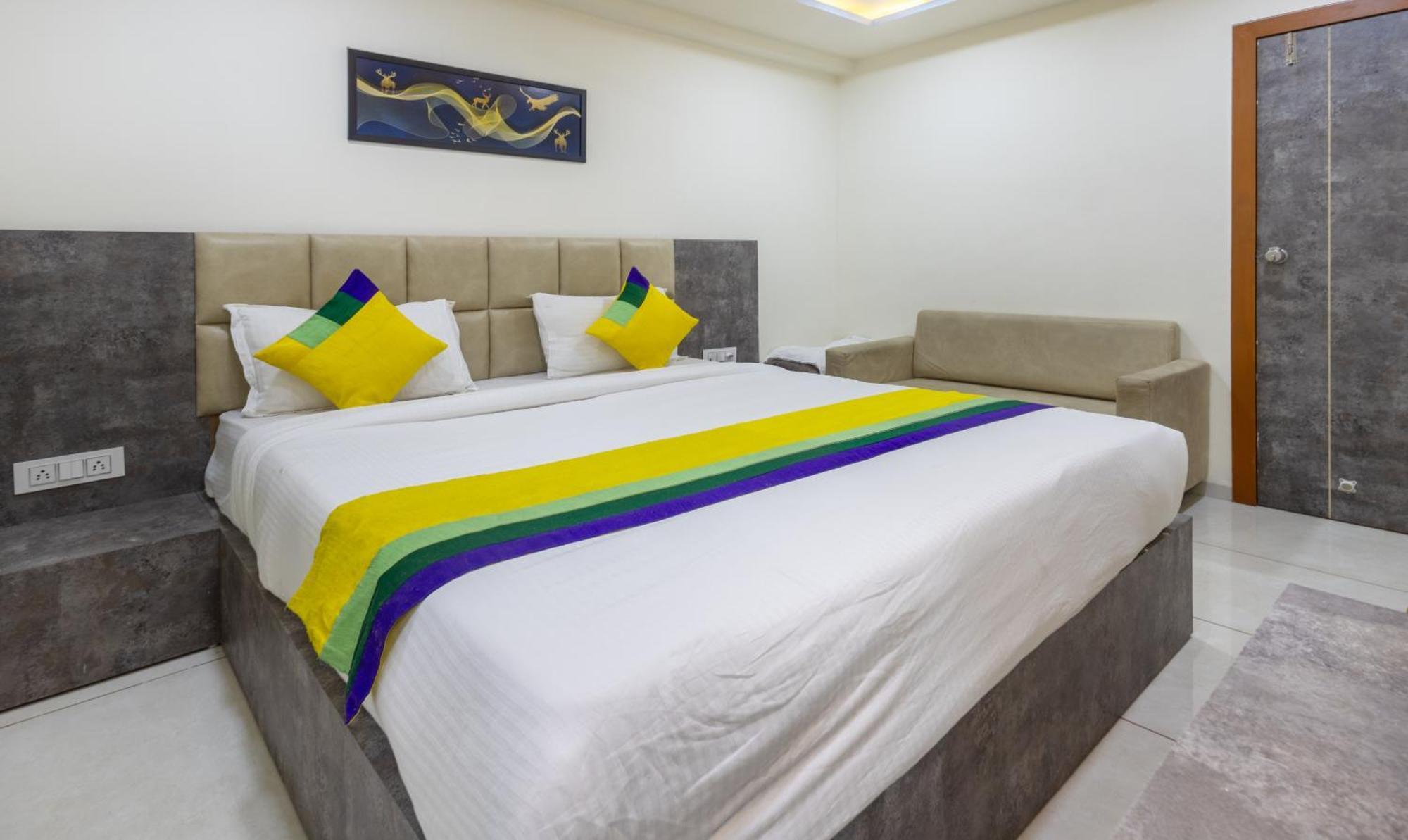Itsy Hotels Signature, Nehru Nagar Ahmedabad Exteriör bild