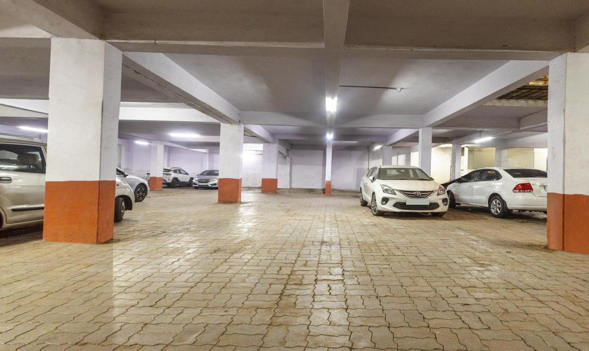 Itsy Hotels Signature, Nehru Nagar Ahmedabad Exteriör bild